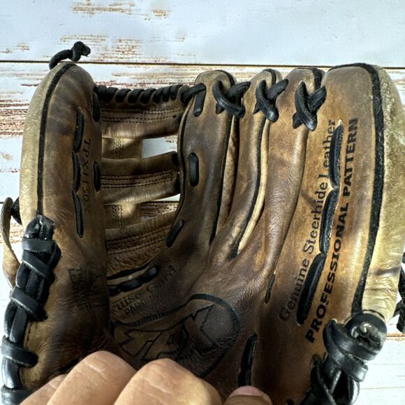 LOUISVILLE SLUGGER TPX1150X TPX Baseball Glove RHT 11.5” Brown - Picture 5 of 9